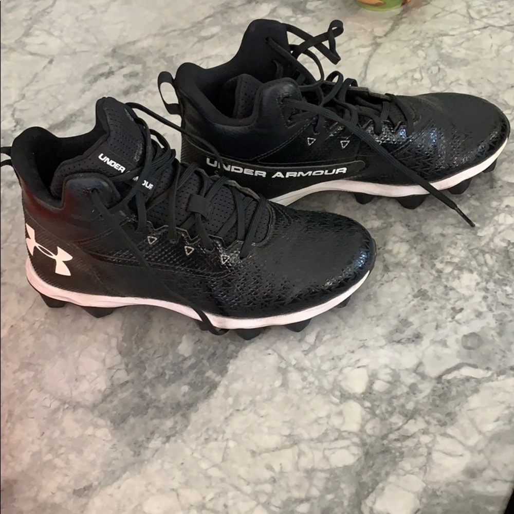 Under armor football cleats